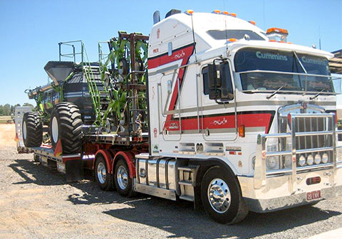 Low Loader transport